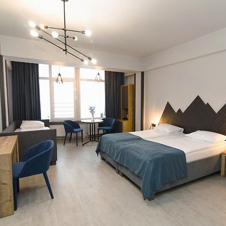 Blue Mountain Hotell Bukovel Exteriör bild