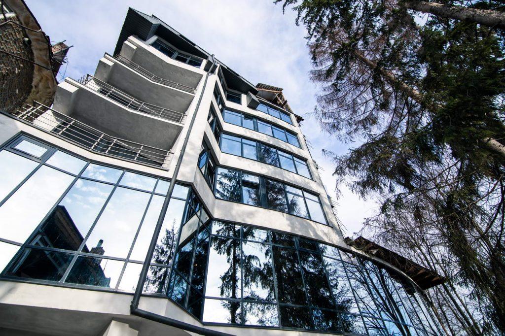 Blue Mountain Hotell Bukovel Exteriör bild
