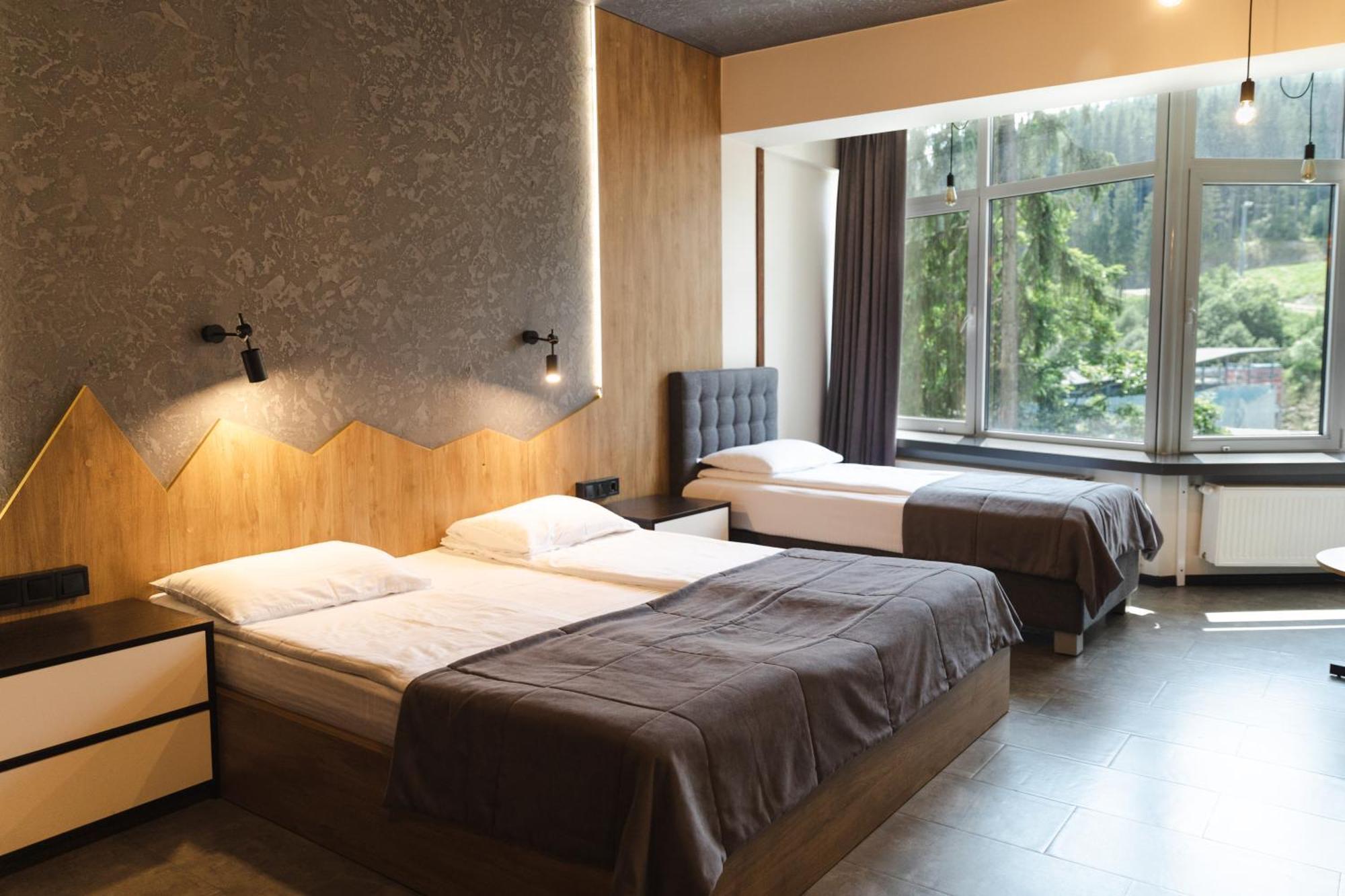 Blue Mountain Hotell Bukovel Exteriör bild