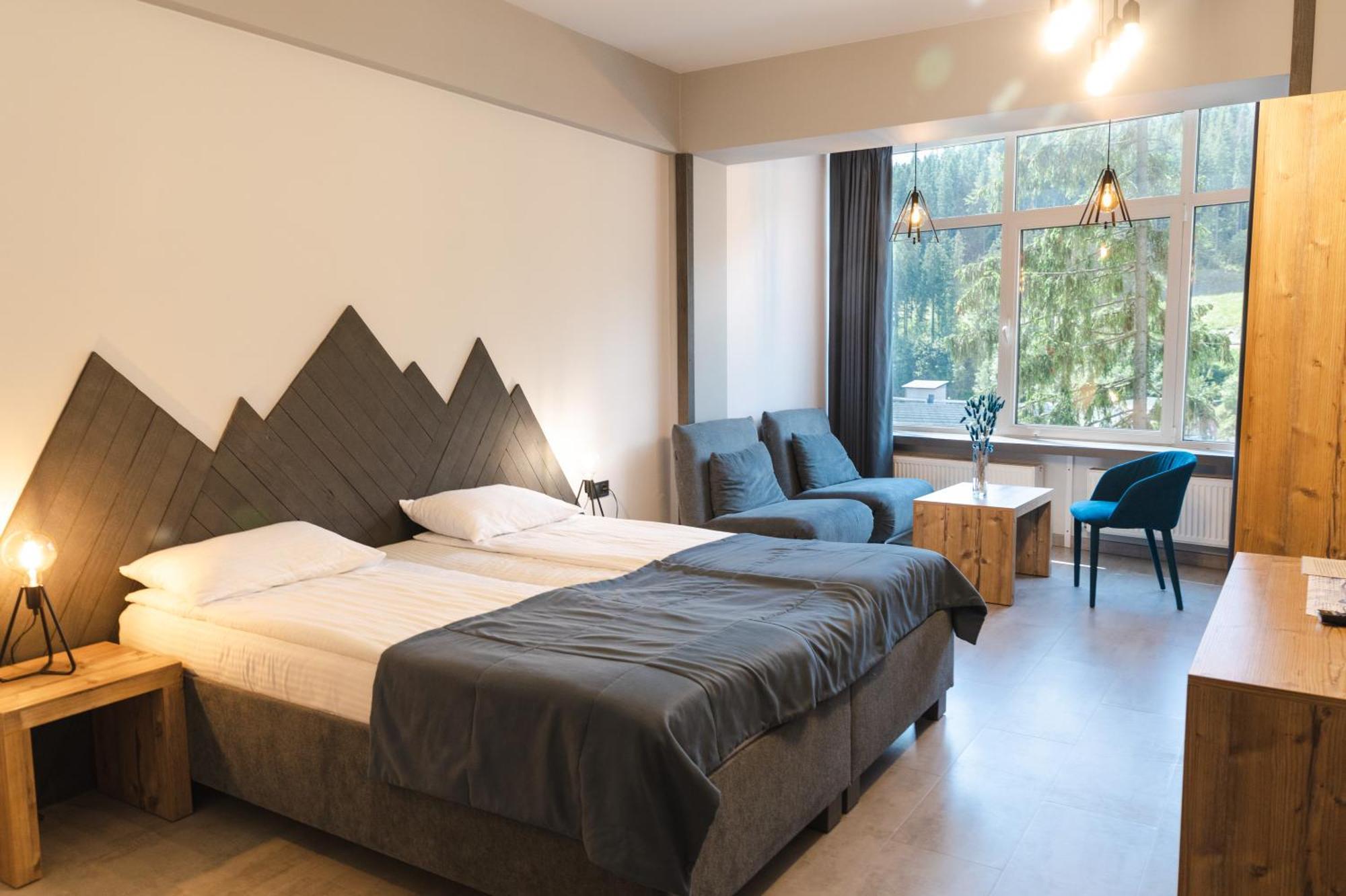 Blue Mountain Hotell Bukovel Exteriör bild