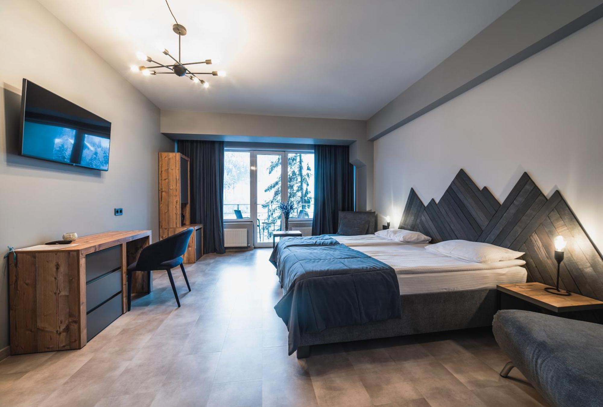 Blue Mountain Hotell Bukovel Exteriör bild